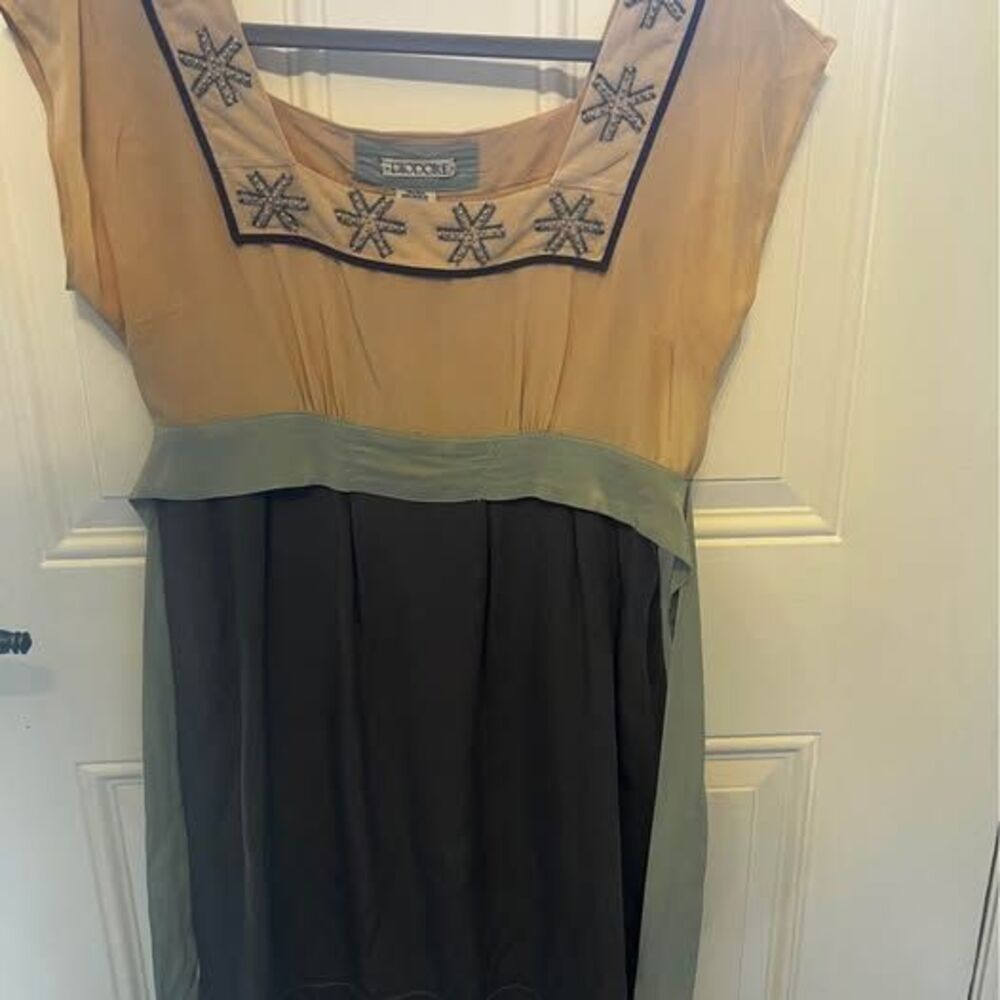 Diodore Anthropologie Snowflake Silk Alpine Tie Back Dress - size 8